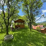 Zrubovy Dom Silvia * Trstene