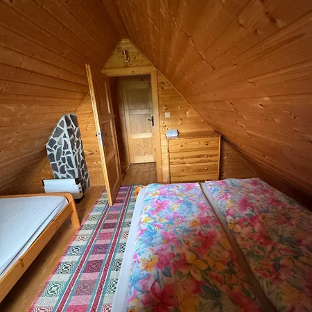 Orman Evi Zrubovy Dom Silvia Trstené