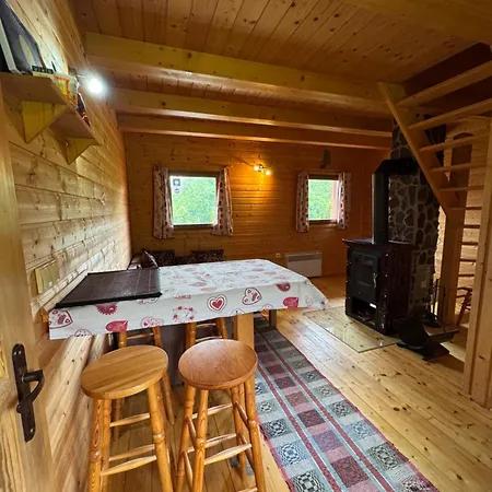 Orman Evi Zrubovy Dom Silvia