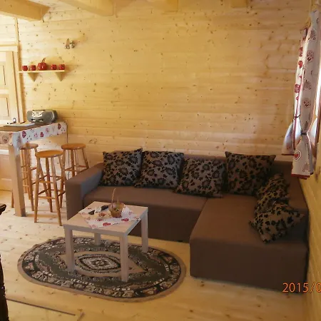 Zrubovy Dom Silvia Orman Evi Trstené